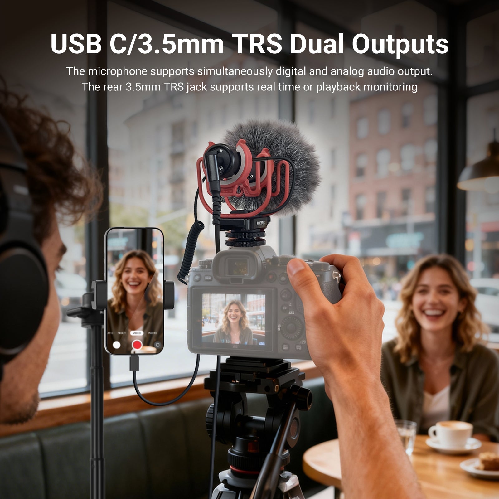 The microphone supports simultaneously digital and analog audio output.